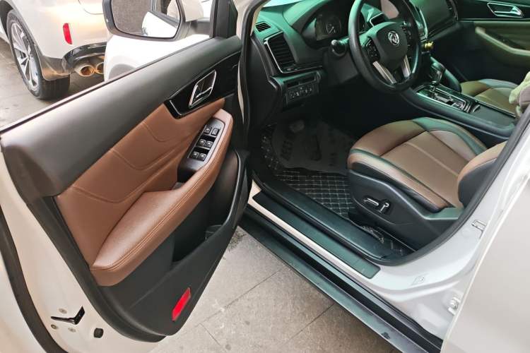 Used Dongfeng Aeolus AX7 2018 Classic 1.6T Automatic Luxury Model