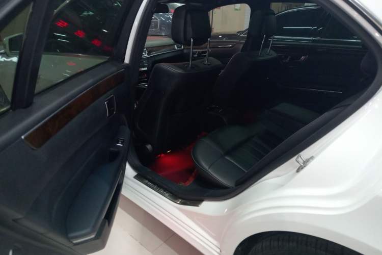 Used Mercedes-Benz E-Class 2015 Revised E 260 L
