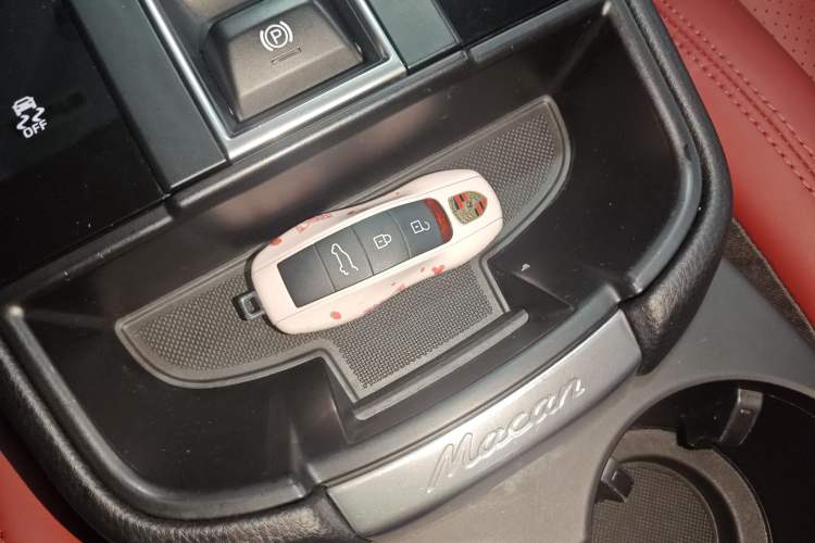 Used Porsche Macan 2022 Macan 2.0T