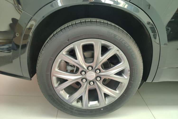 Used Cadillac XT6 2020 28T Six-Seater Luxury Sporty Enjoy-the-Comfort Safety Edition
