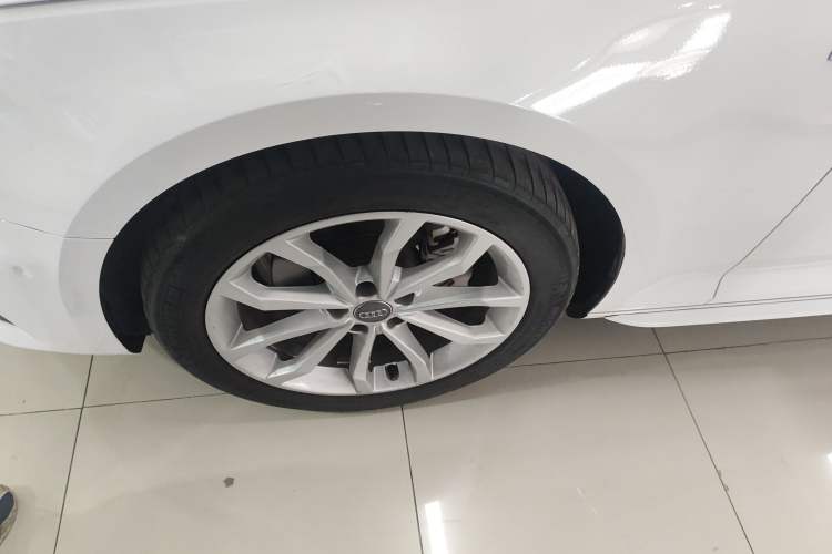 Used Audi A4L 2019 40 TFSI Fashion Edition China VI Emission Standard