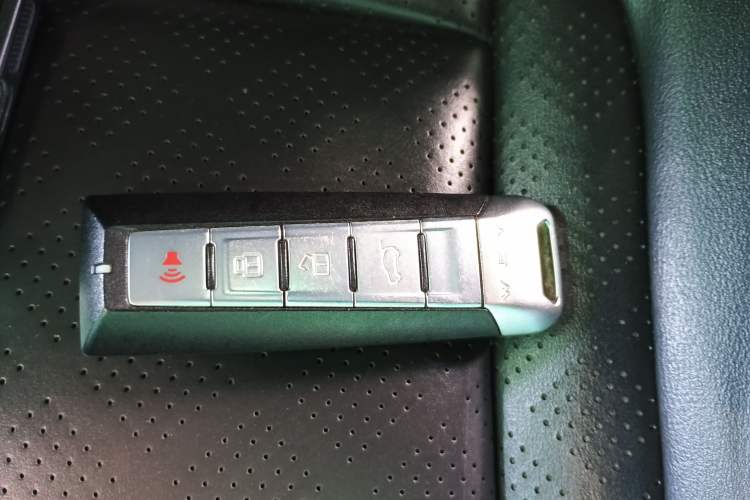 Used Wey VV6 2020 2.0T Two-Wheel Drive Smart Enjoyment+
