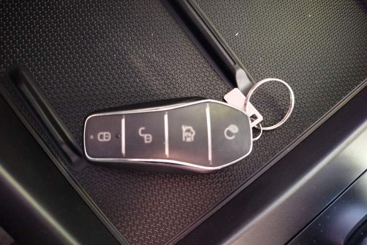 Used BYD Qin PLUS 2025 DM-i Smart Drive 55KM Leading Model