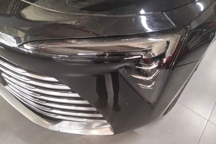 Used Buick LaCrosse 2025 28T Platinum Edition
