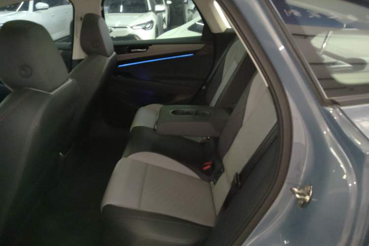 Used Volkswagen ID.7 VIZZION 2024 AIR model
