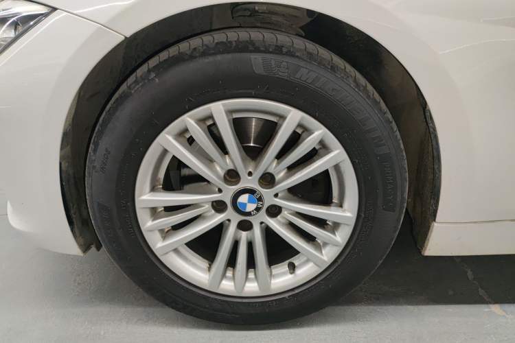 Used BMW 3 Series 2014 320Li Fashion Model

