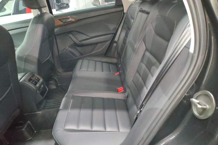 Used Volkswagen Tharu 2021 280TSI Two-Wheel Drive Comfort Edition
