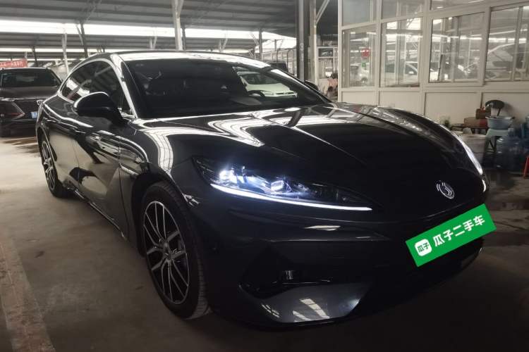 Used Denza Z9 2024 1100 km Four-Wheel Drive Max Version