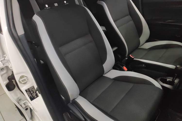 Used Toyota YARiS L 2022 X-Trail 1.5L CVT Leading PLUS Edition