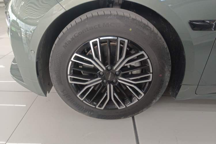 Used Zeekr 001 2024 WE Edition 95 kWh All-Wheel Drive
