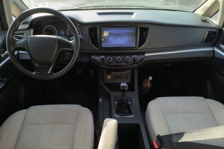 Used FORTHING Lingzhi 2024 M5L 1.5T Manual Base Model 7 Seats
