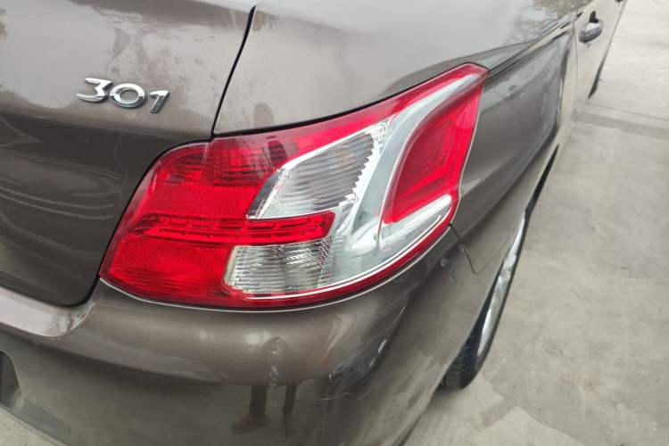 Used Peugeot 301 2014 1.6L Manual Comfort Edition