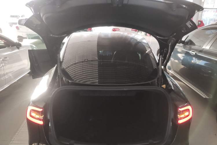 Used Tesla Model 3 2019 Standard Range Rear-Drive Upgraded Version
