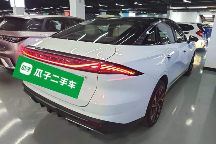 Used  L6 2023 125km Starship