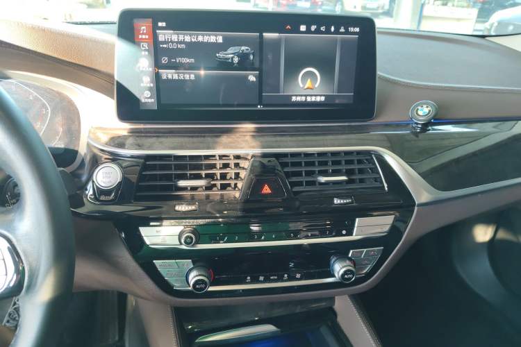 Used BMW 5 Series 2021 525Li Luxury Package
