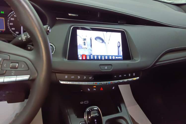 Used Cadillac XT4 2021 28T Two-Wheel Drive Leading Version
