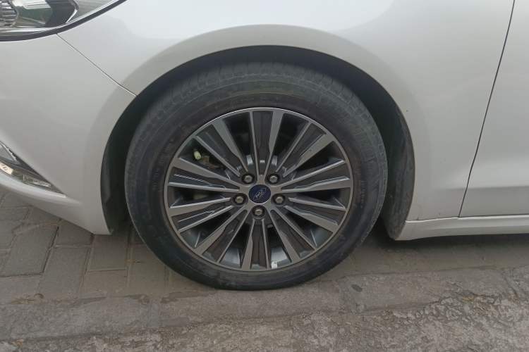 Used Ford Mondeo 2017 EcoBoost 180 Luxury Model
