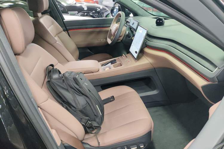 Used Nio ES8 2024 75 kWh
