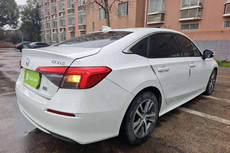 Used Honda Civic 2023 240TURBO CVT Dynamic · Center Stage Special Edition