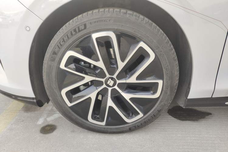 Used Baojun Enjoy 2025 All-Electric 600km Luxury Edition
