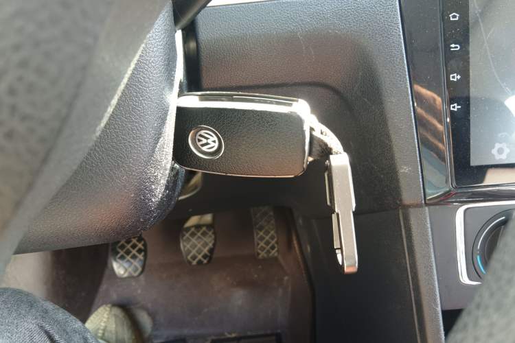 Used Volkswagen Jetta 2015 Zhuihui Edition 1.6L Manual Comfort Model
