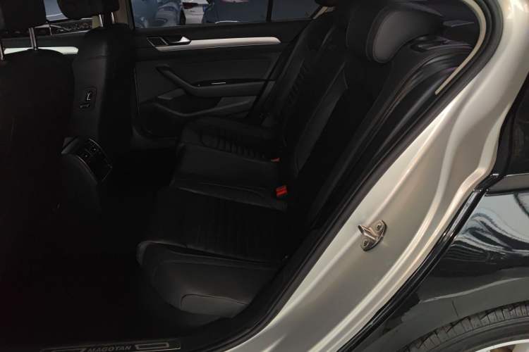 Used Volkswagen Magotan 2019 330TSI DSG Leading Edition China V Standard
