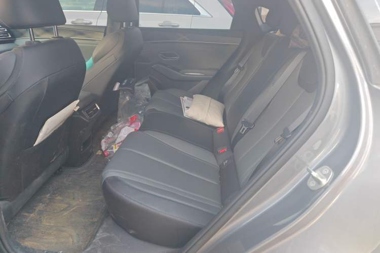 Used BYD Qin L 2025 DM-i Smart Drive 80KM Leading Model
