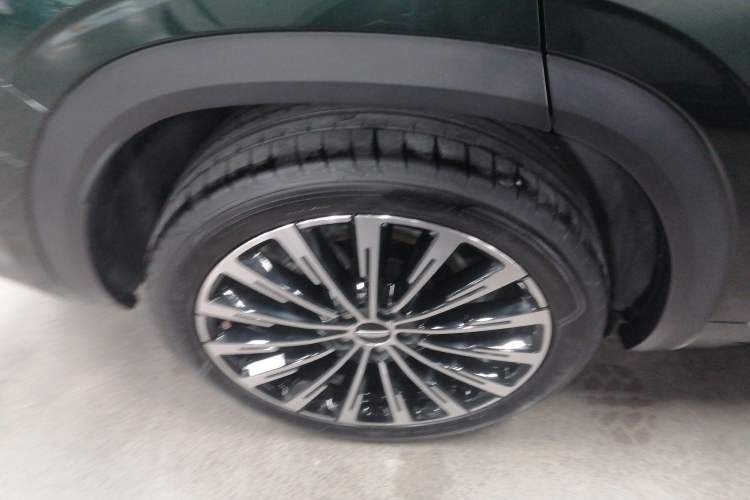 Used Geely Auto Monjaro L 2025 Dongfang Yao 2.0TD Automatic All-Wheel-Drive Wangyue Edition
