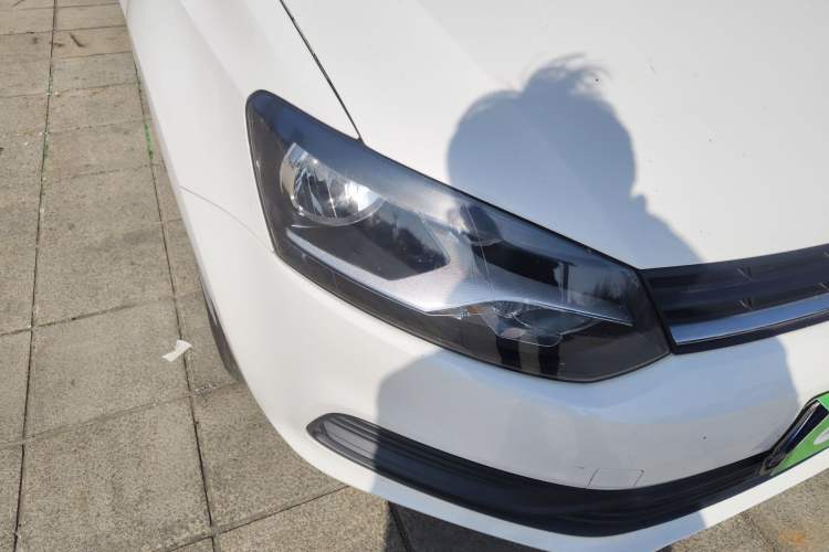 Used Volkswagen Polo 2016 1.4L Manual Fashion Model
