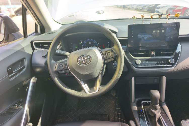 Used Toyota FRONTLANDER 2023 2.0L Smart Electric Hybrid Dual-Engine Leading Edition
