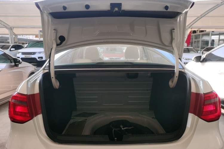 Used Volkswagen Jetta 2015 1.6L Automatic Comfort Model
