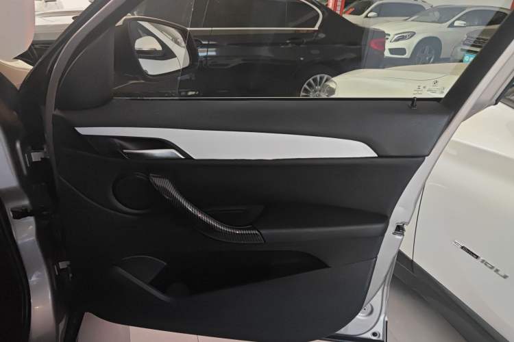 Used BMW X1 2019 sDrive20Li Leading Model
