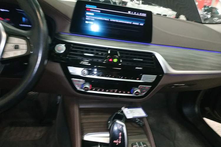 Used BMW 5 Series New Energy 2020 Mileage Upgrade Version 530Le Pioneer Edition
