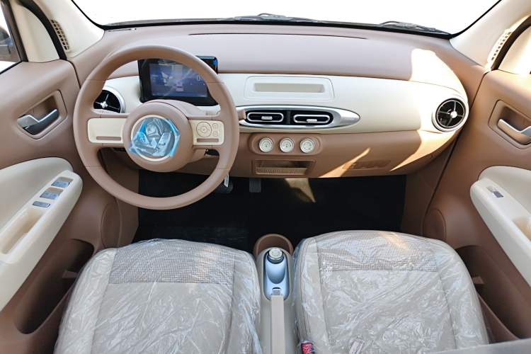 Used Wuling Hongguang MINIEV 2025 Four-Door Version Advanced Edition
