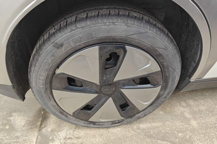 Used AION Y 2023 Younger
