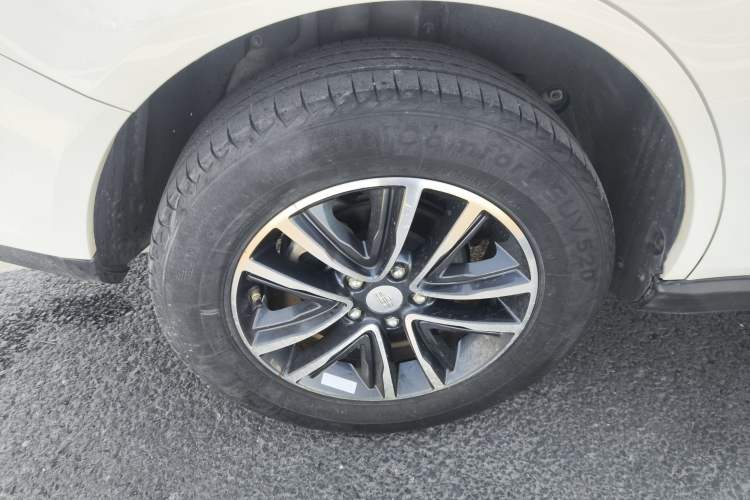 Used Geely Auto Vision X6 2018 1.4T CVT 4G Connected Luxury Version