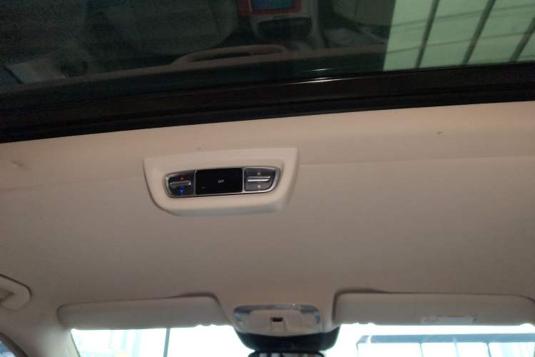 Used Mercedes-Benz V-Class 2018 V 260 Prestige Edition China VI