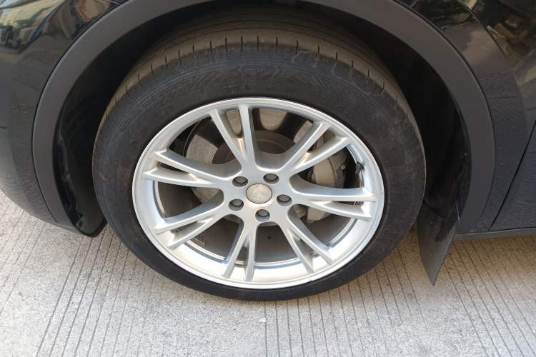 Used Tesla Model Y 2022 Rear-Wheel-Drive Version