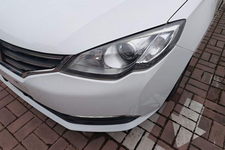 Used Roewe 360 2015 1.5L Automatic Luxury Edition
