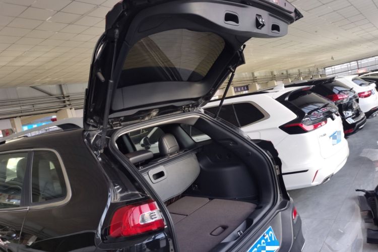 Used  Cherokee 2016 2.4L Professional Smart Version