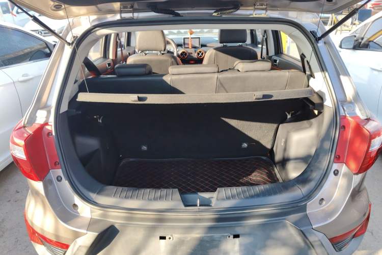 Used BAIC Senova X25 2015 1.5L Manual Comfort Model
