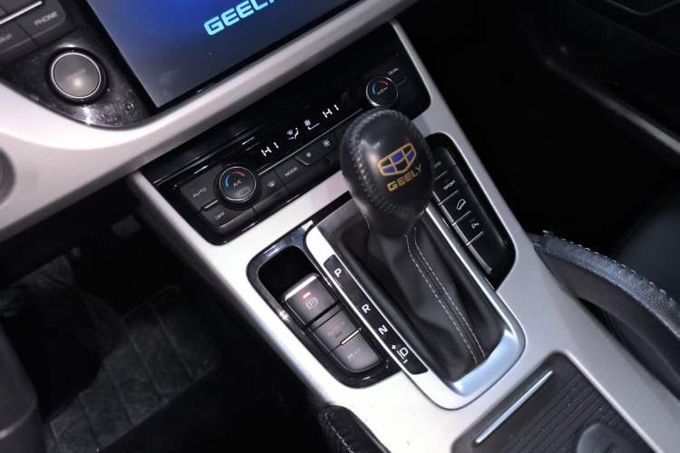 Used Geely Auto Emgrand X7 Sport 2016 1.8TD Automatic Smart Connectivity Version