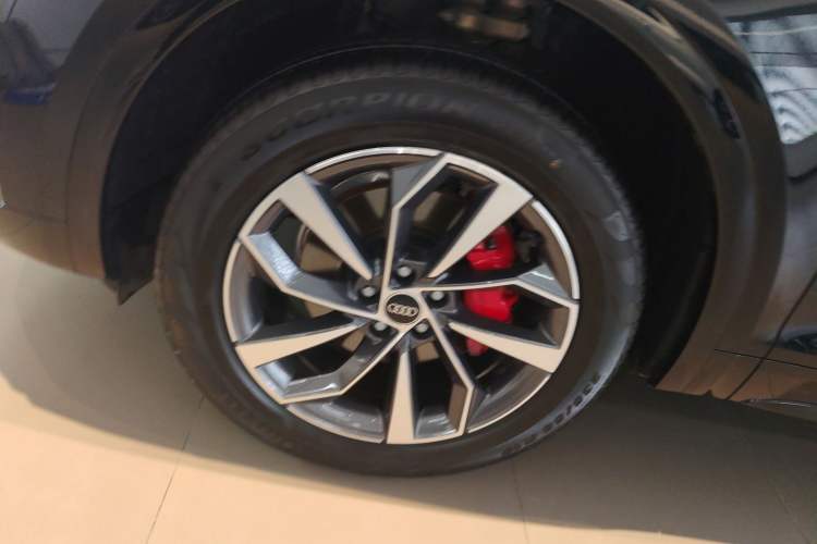 Used Audi Q5L 2025 40 TFSI Luxury Dynamic Edition
