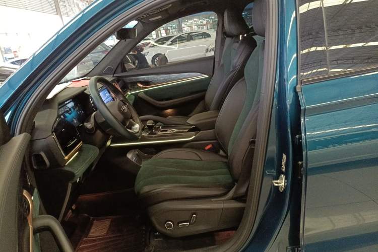 Used Geely Auto Monjaro L 2021 2.0TD DCT EVO Two-Wheel Drive Prestige Version
