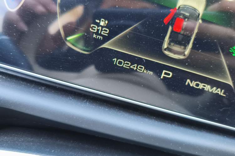 Used ORA Good Cat 2023 401 km Standard Range Comfort Version Lithium Iron Phosphate