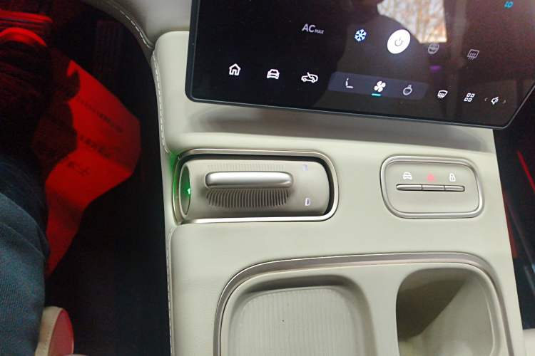 Used Nio ES6 2024 75 kWh