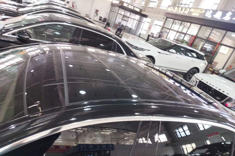 Used Mercedes-Benz E-Class 2019 E 300 L Sporty and Stylish Model