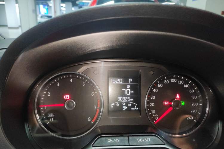 Used Volkswagen Polo 2016 1.6L Automatic Comfort Model