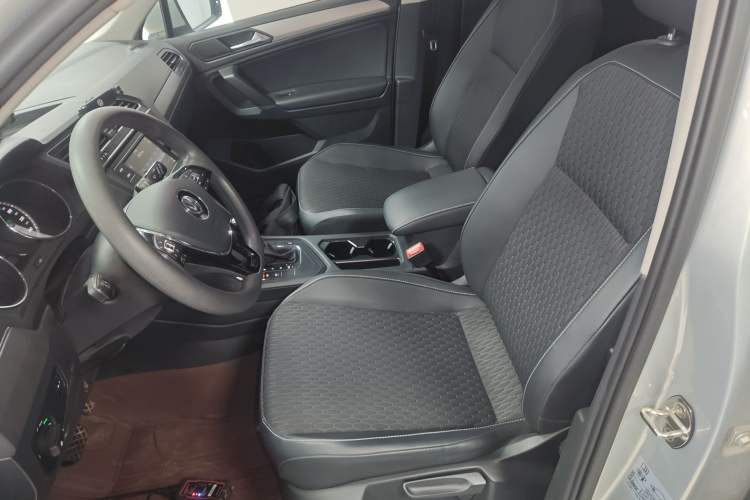 Used Volkswagen Tiguan L 2018 Revised Version 330TSI Automatic Two-Wheel Drive Trendy Edition