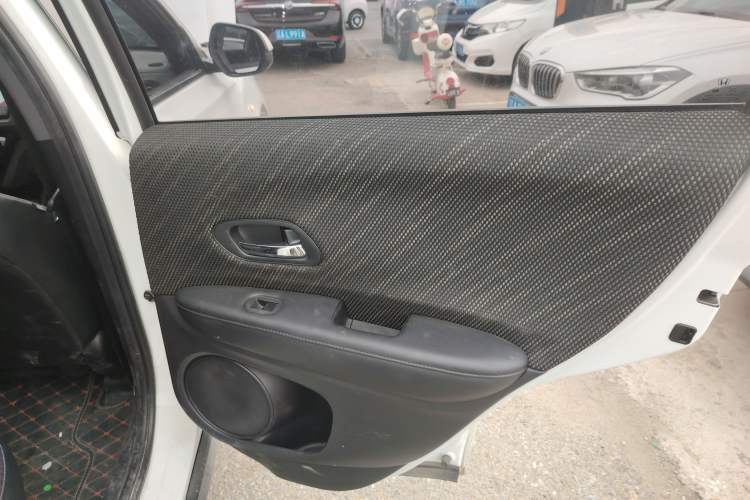 Used Honda XR-V 2015 1.8L EXi CVT Comfort Version
